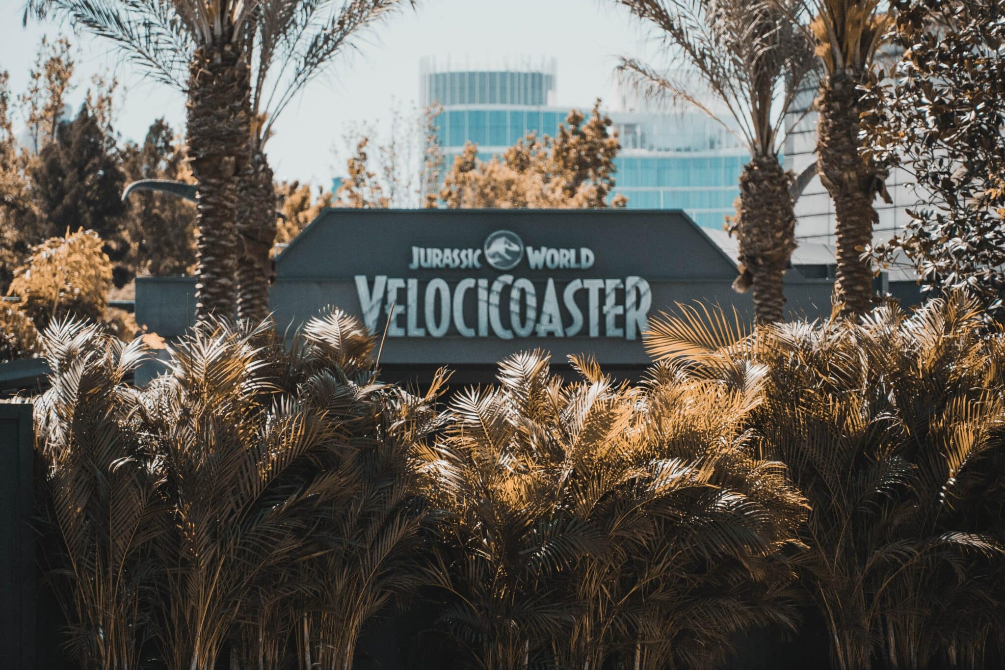 Mejores montañas rusas de Universal Studios: Jurassic World VelociCoaster